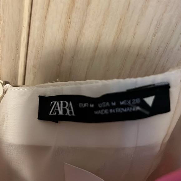 Bnwt Zara dress size M with cute pattern - Picture 3 of 5